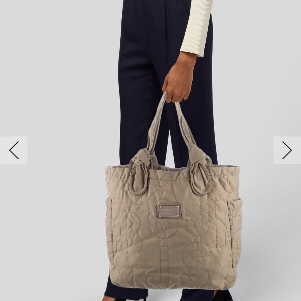 Marc Jacobs Quilted Gray Tote Bag - Picture 5 of 10